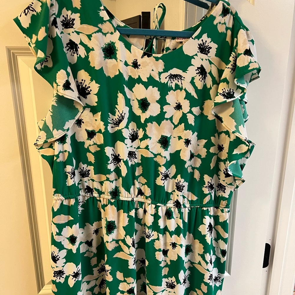 LIKE NEW! Merona green with white flowers dress
